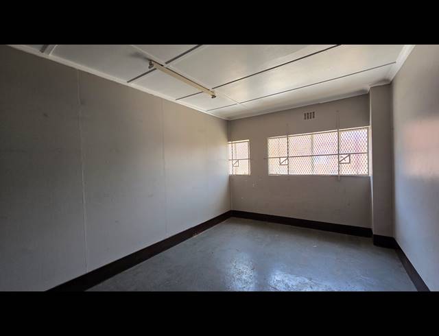 766M² WAREHOUSE TO LET IN SEBENZA